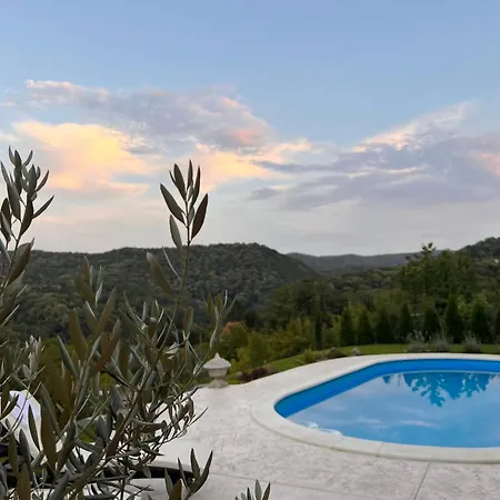 Lejlighed Hills